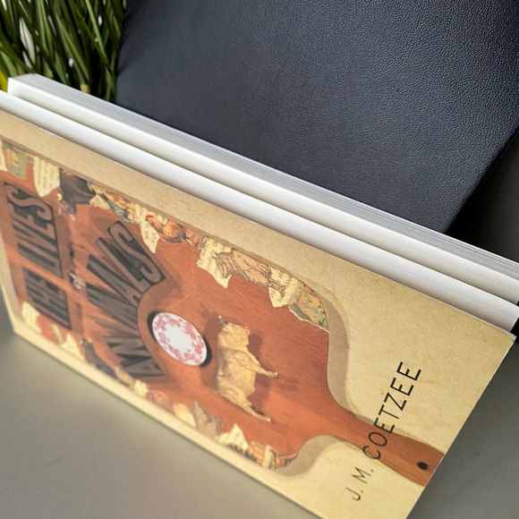 🆑The Lives of Animals by J.M. Coetzee. Good Condition. - Picture 4 of 7